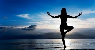 Yoga: Οι 8 καλύτερες στάσεις για γυναίκες